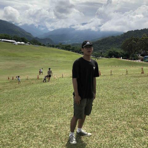 提供時薪2021服務的專家石瀚文