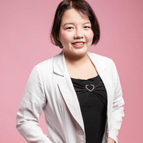 提供學習語言服務的專家ST Janice 