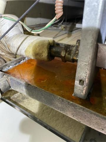 張家峻 - 冷氣排水阻塞清潔