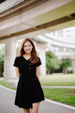 AT Visuals影像工作室 - 服飾業配