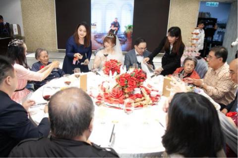 𝕋.𝕋  𝕎𝕖𝕕𝕕𝕚𝕟𝕘 § 婚禮主持 庭庭 - 帶領敬酒 𝕋.𝕋  𝕎𝕖𝕕𝕕𝕚𝕟𝕘 § 婚禮主持 庭庭 - 帶領敬酒