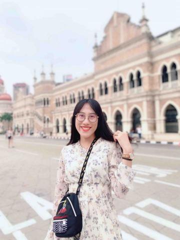 提供plainme門市服務的專家家羚Jia Ling 