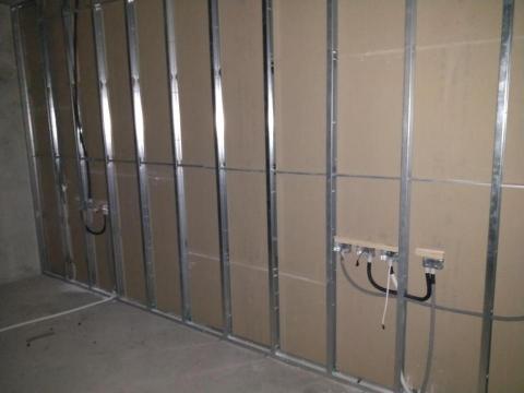 鴻羽水電工程 - 隔間牆開關插座配管及盒子