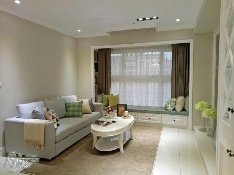 房角石室內裝修設計有限公司 - 客廳窗台做臥榻增加收納及座位區的功能。在家裡就有下午茶的感受