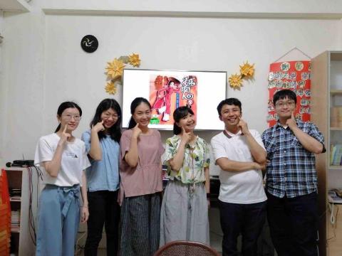 Sunny李欣旻 - 培訓華文小老師