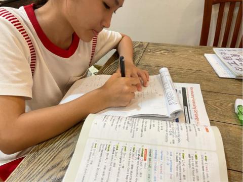 柳怡萱 - 英文學習