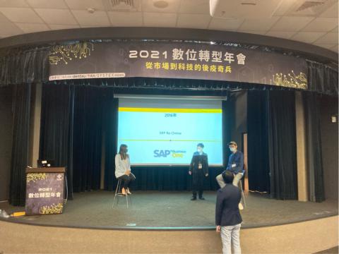 NiNi - 舞台頂+講台佈置圖 NiNi - 舞台頂+講台佈置圖