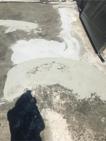 玖佰益時尚防水公司 - 屋頂做防水水刀清洗地板，水泥修繕表面