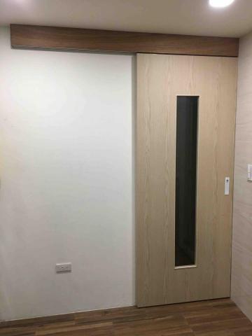 宏達 - 廚房透明玻璃拉門