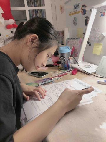 鍾老師 - 國二生