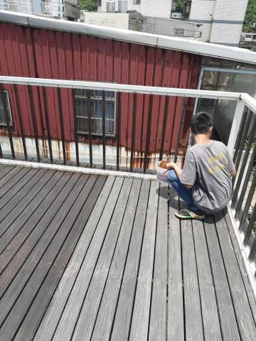 勝鼎實業有限公司 - 室外楠方松油漆粉刷完成