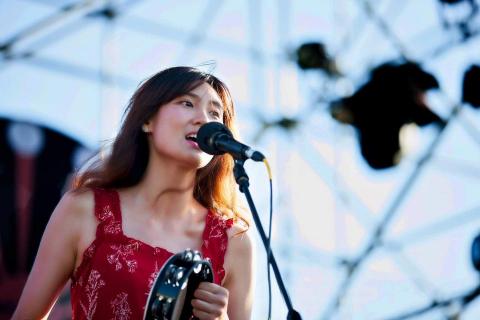 提供吉他表演服務的專家梁若珩