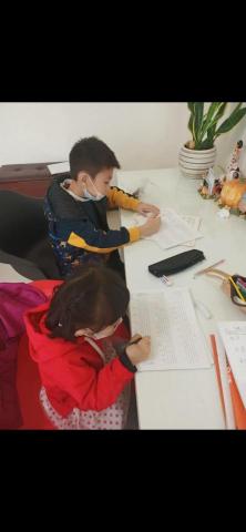 蔡佾蓁 鋼琴/奧福音樂/兒童音樂美術/流行鋼琴/中阮/烏克麗 - 