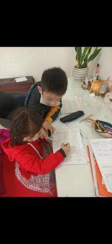 蔡佾蓁 鋼琴/奧福音樂/兒童音樂美術/流行鋼琴/中阮/烏克麗 - 