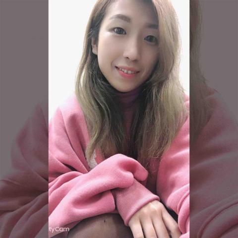 瞿意萱 - 家庭代工