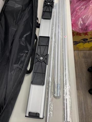 鑫晟廣告材料有限公司 - 豪華鋁製易拉寶展架。