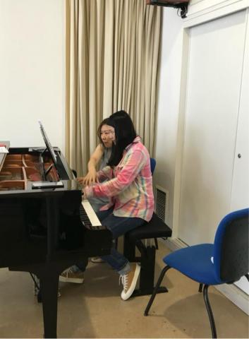 簡老師內湖音樂工作室（到府有合作老師，也可參加發表會） - 韓國鋼琴家Kyung-ah Kim指導