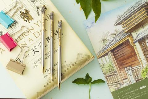 LouisaChenStudio - 文具攝影