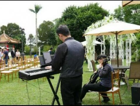 Cest la vie 樂團表演 -  Cest la vie 樂團表演 -