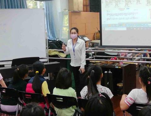 簡老師內湖音樂工作室（到府有合作老師，也可參加發表會） - 大安區銘傳國小音樂課