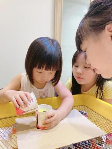 ye!!ow😊老師 - 小朋友專注在課程中?