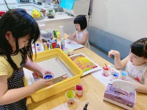 ye!!ow😊老師 - 培養色彩美感的流動畫～也適合小班制哦！