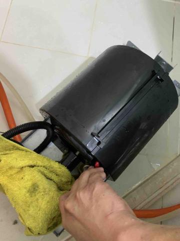 小李空調 - 清洗吊隱式內機風輪