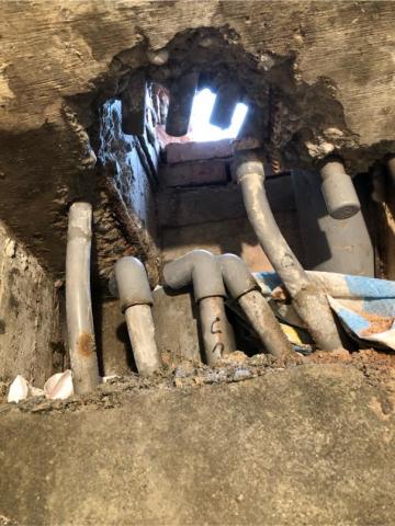 桃園邑𥛶科技設備抓漏驗屋檢測修繕工程行 - 屋頂表水表後下水管漏水修復照片