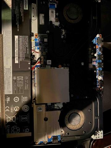 何崇安/電腦維修 - 筆電擴充記憶體