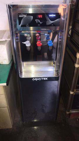 宏盈飲水設備 - 