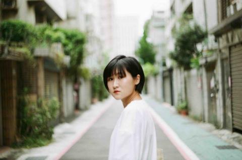 提供網拍model服務的專家Caerusgraphy