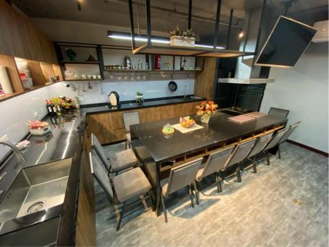 職人會館-陳宗佑（宗佑師） - 中島廚房區，可用餐、烹飪教學