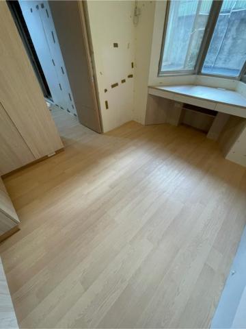 聖辰地板設計(塑膠地板代工達人賴桑) - 韓國木紋塑膠地板 聖辰地板設計(塑膠地板代工達人賴桑) - 韓國木紋塑膠地板