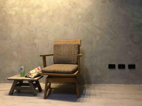 提供窗簾軌道diy服務的專家小陳自助裝修