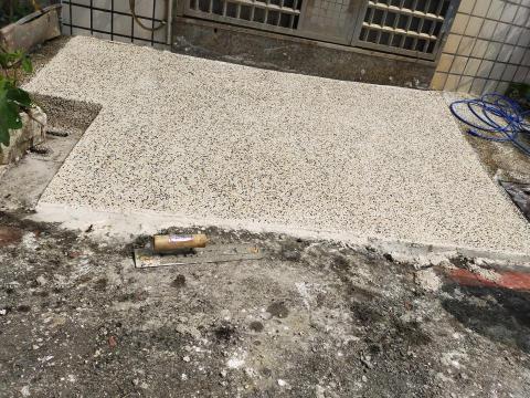 丞鑫土水修繕工程 - 後門抿石