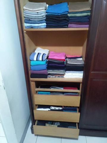 魏媽 - 每次開衣櫃衣服都很雜亂，甚至會掉出來，透由了解平時較長的穿搭，重新整理了一遍，不僅整齊且方便許多。