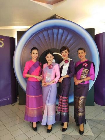 英文家教 - 離開航空公司的畢業照 (02.04.2021)