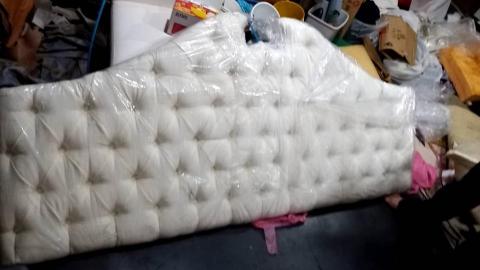 菜根湯圓   - 八勢路50巷 
KING又加大 床頭 菜根湯圓   - 八勢路50巷 
KING又加大 床頭