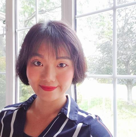 艾莉百靈果 - 專業中英文履歷與自傳編寫，面試技巧模擬，與各式商業談判