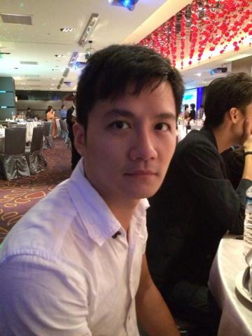 小龍 - 之前在電腦相關公司  有13年的電腦維修經驗