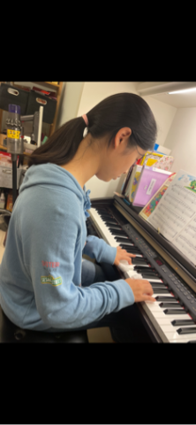 Michelle wang - 看著長大的學生 真的好快啊