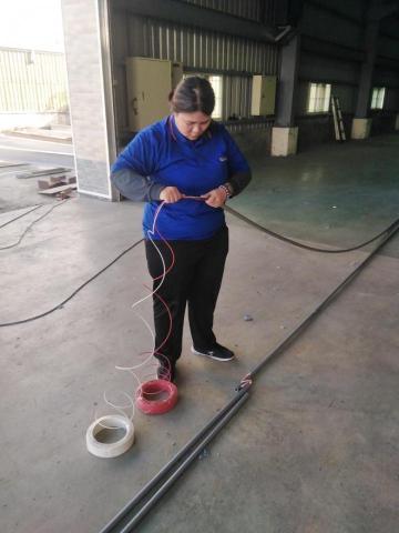 弘勤水電消防工程行 - 鐵皮屋配置電燈 電源