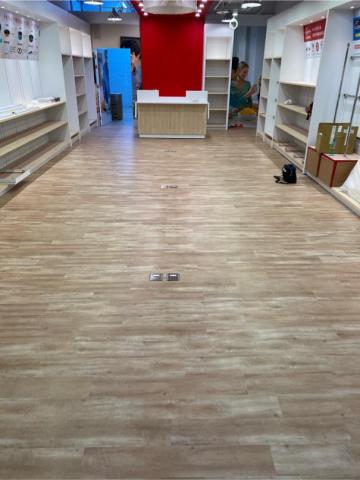 吉禾工程行 - 百貨公司櫃位-塑膠地磚完工照✅ 吉禾工程行 - 百貨公司櫃位-塑膠地磚完工照✅