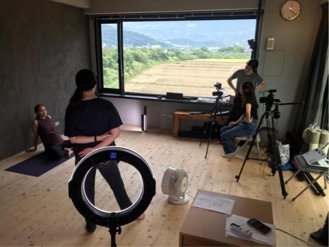 戎成傳媒影像製作 - 「赫本塑身衣」網路單元拍攝