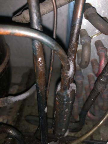 禾松冷凍空調工程 - 直立式冷藏冰箱漏冷媒抓漏