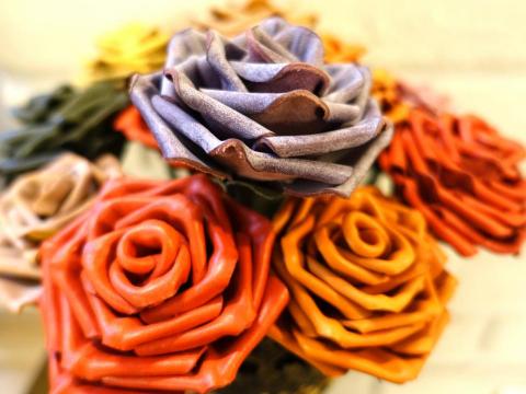 東千里革製間-團體課程/活動合作/教學預約 - 作品：皮革玫瑰花