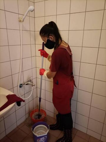 慈容居家清潔服務團隊 - 
