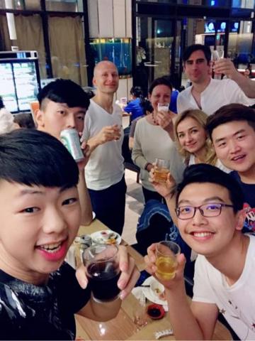 陳敬原 -  與吉他圈的國內外吉他家餐敘合照