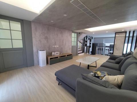 上堤空間設計 - 現代風格