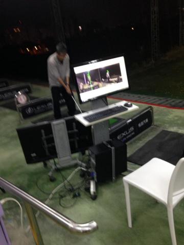 建造揮桿高爾夫教學工作室 - 教學設備2-室外--揮桿動作影像分析系統。